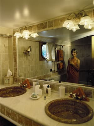 Belmond River Cruises Belmond Amaryllis Accommodation Bathroom.jpg